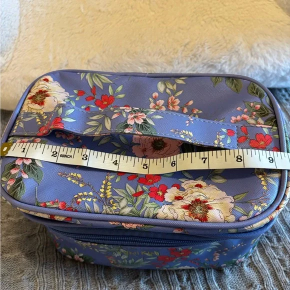 Yumi Kim Floral Makeup Train Case - Picture 4 of 13